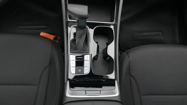 2025 Hyundai Tucson SE - Photo 20