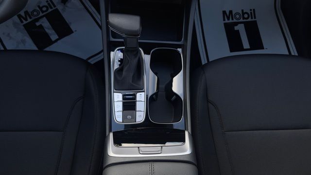 2025 Hyundai Tucson SE - Photo 19