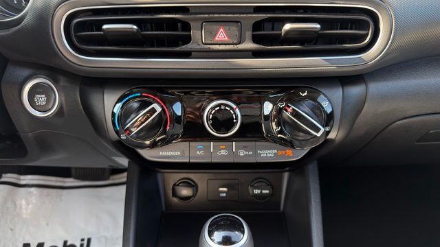 2023 Hyundai Kona SEL - Photo 24