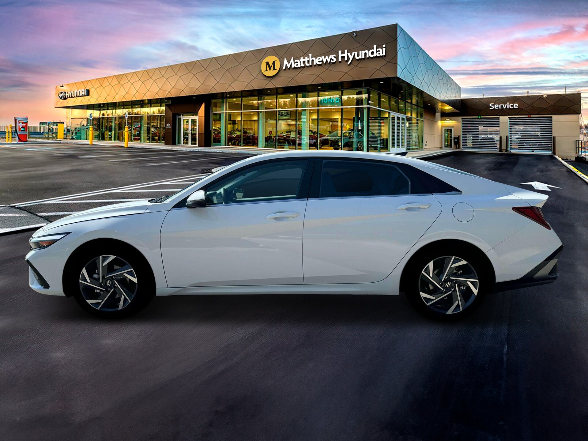 2025 Hyundai Elantra Hybrid Limited photo 3