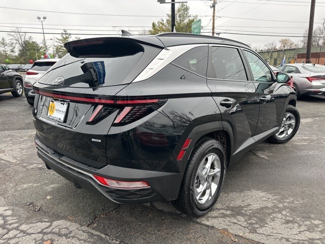 2022 Hyundai Tucson SEL photo 2