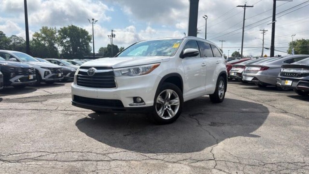 Used 2015 Toyota Highlander Limited Platinum V6 SUV
