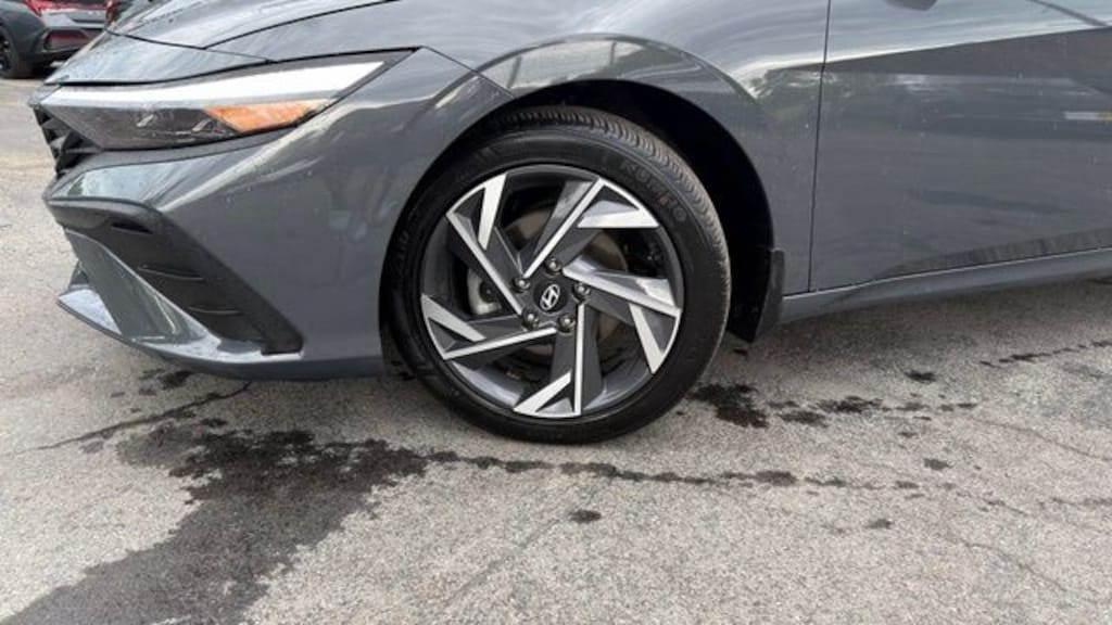 Certified 2025 Hyundai Elantra SEL Sport Sedan