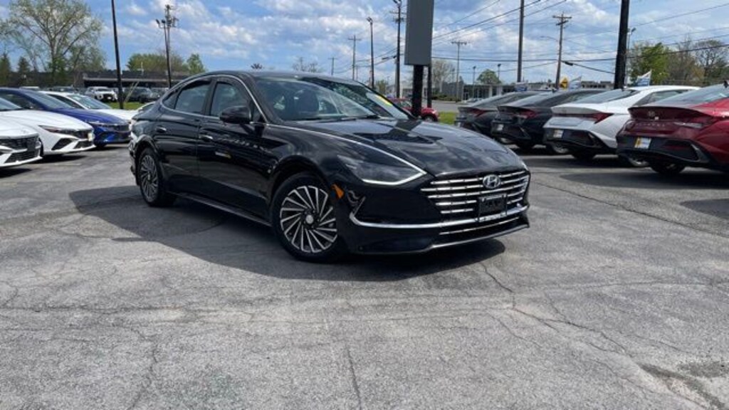 Certified 2023 Hyundai Sonata Hybrid SEL Sedan