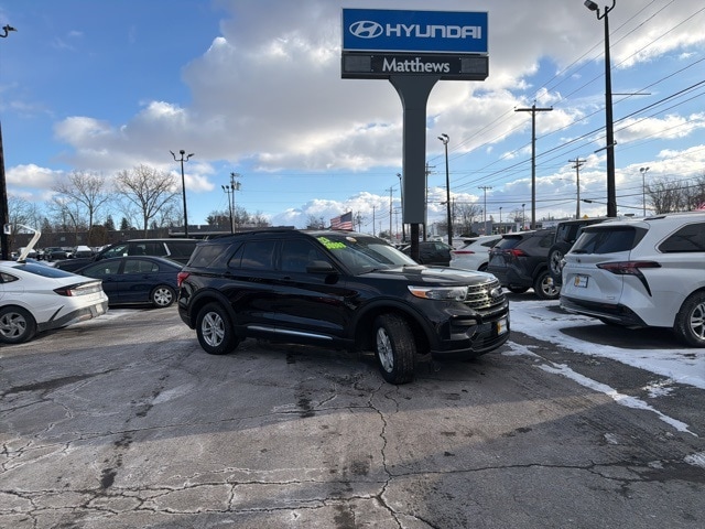 2023 Ford Explorer XLT's photo