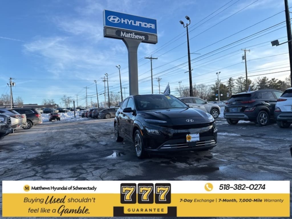 Used 2022 Hyundai Kona Electric Limited SUV