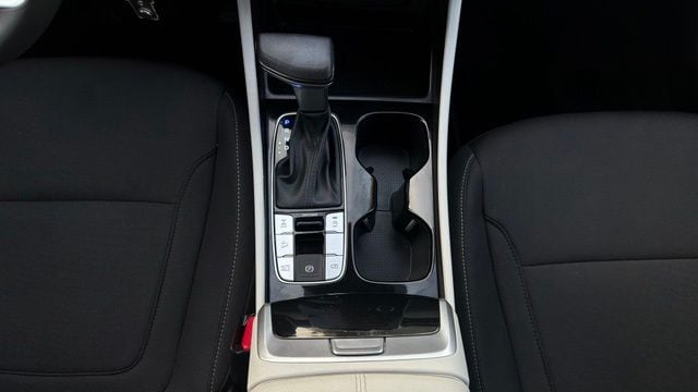 2024 Hyundai Tucson SE - Photo 23