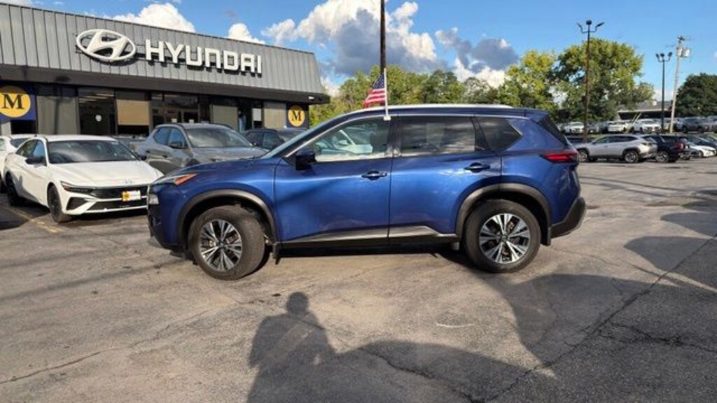 Used 2021 Nissan Rogue SV SUV