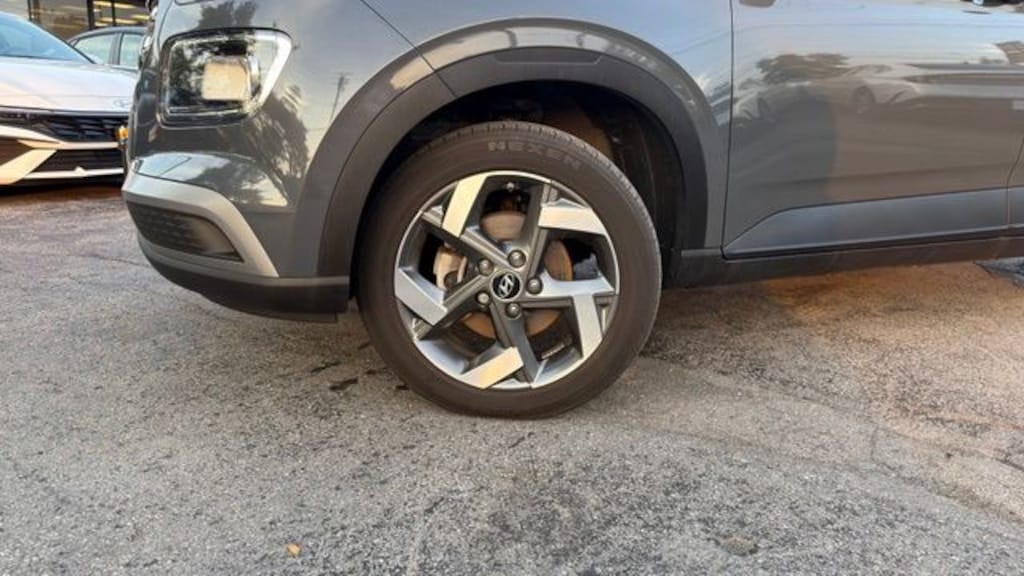 Certified 2024 Hyundai Venue SUV