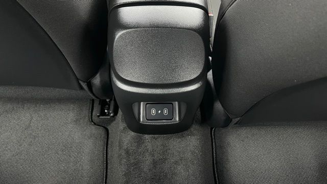 2025 Hyundai Elantra SEL - Photo 15