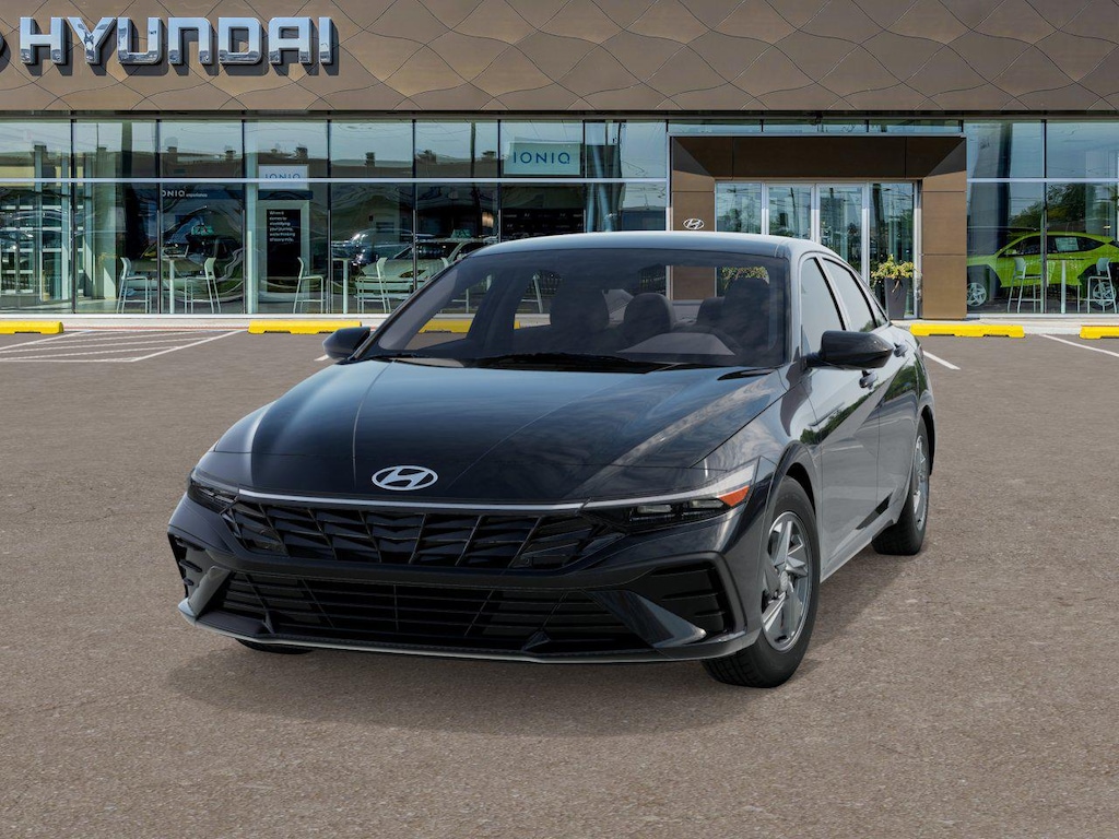 2026 Hyundai Elantra SE photo 4