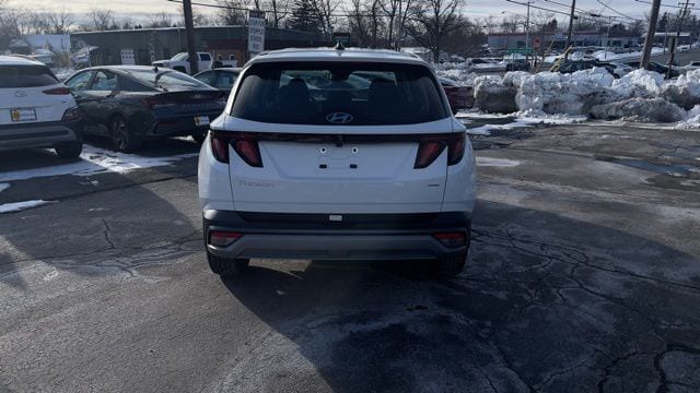 2025 Hyundai Tucson SE - Photo 8