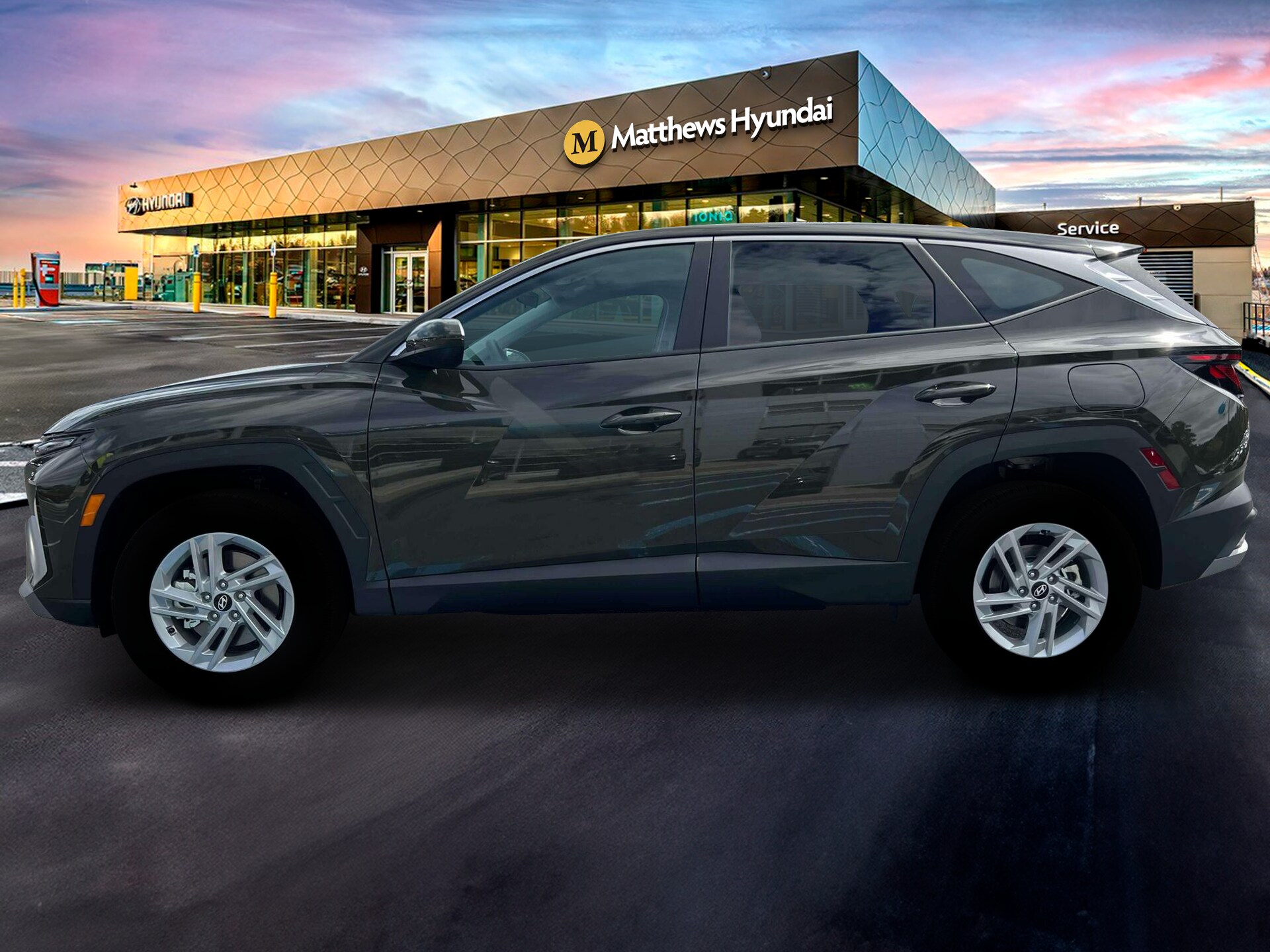 2025 Hyundai Tucson SE photo 3