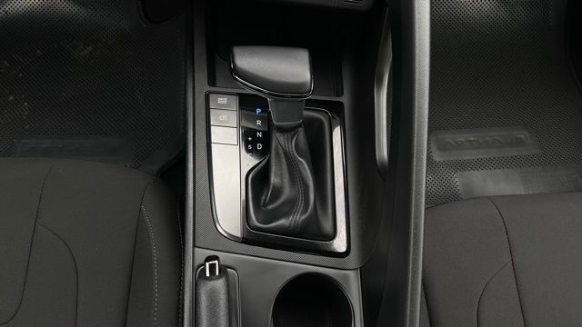 2025 Hyundai Elantra SEL - Photo 20
