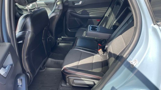 2023 Ford Escape ST-Line - Photo 18