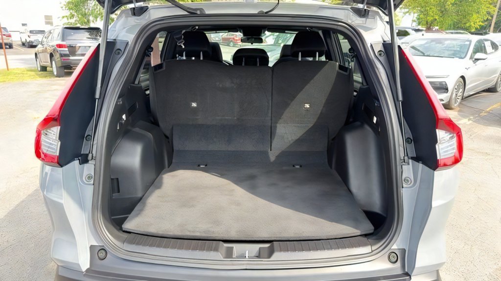 Additional photo of vehicle.