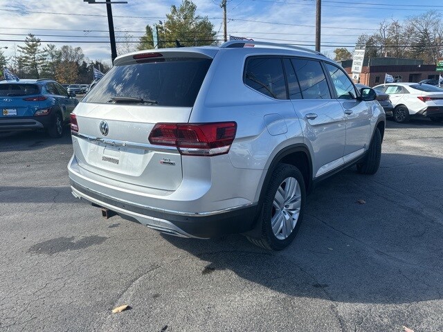 2019 Volkswagen Atlas V6 SEL photo 2