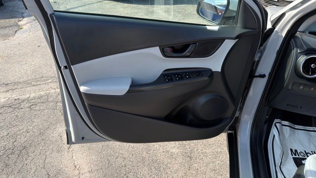 2023 Hyundai Kona SEL - Photo 27