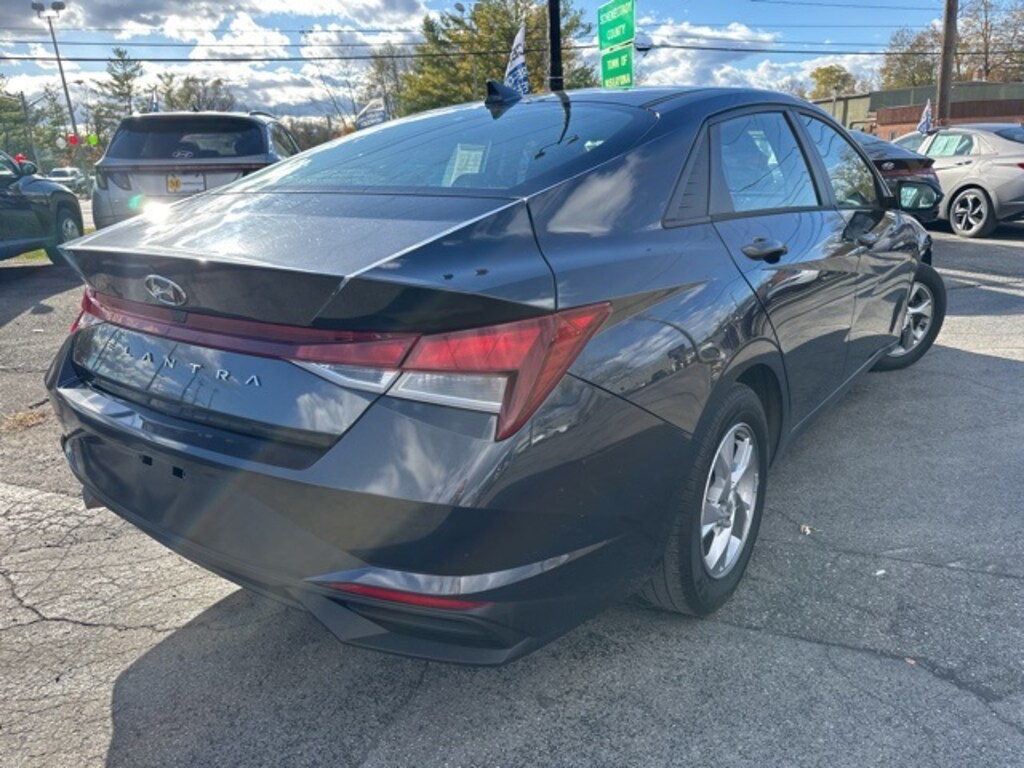 Certified 2021 Hyundai Elantra SE Sedan