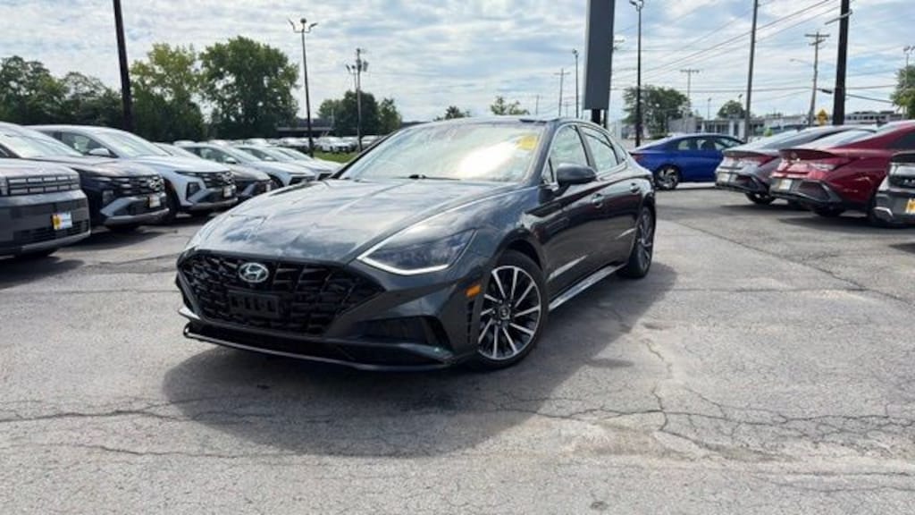 Used 2022 Hyundai Sonata Limited Sedan