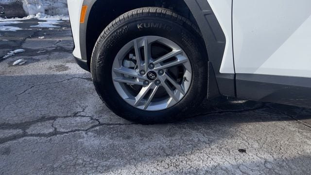 2025 Hyundai Tucson SE - Photo 6