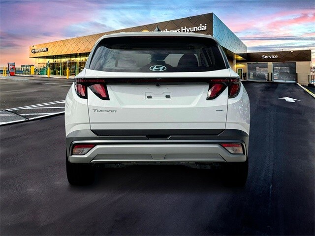 2025 Hyundai Tucson SE - Photo 6