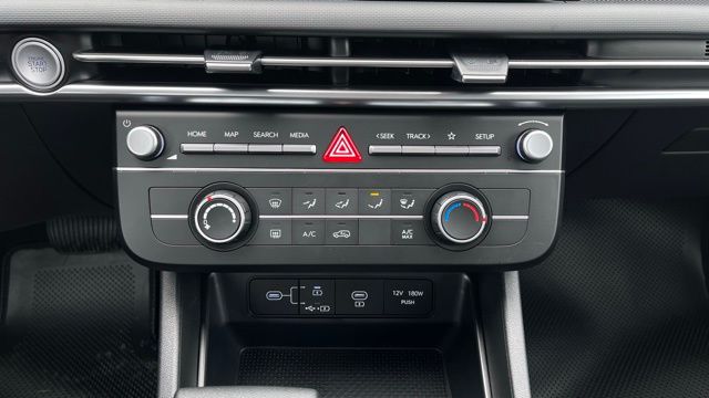 2025 Hyundai Tucson SE - Photo 22