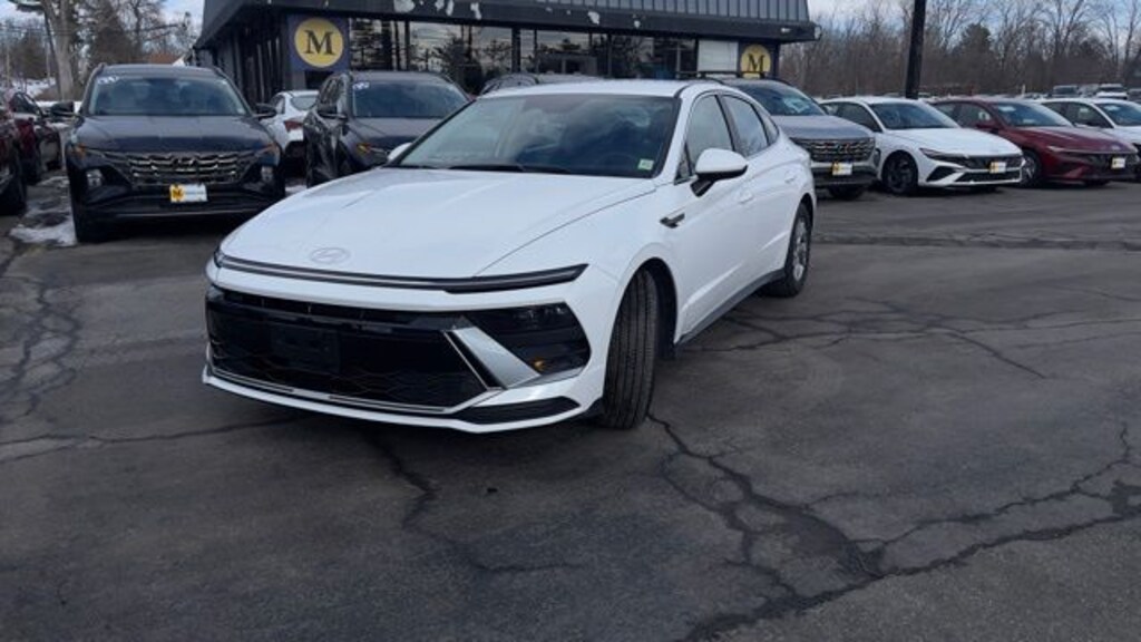 Certified 2025 Hyundai Sonata SE Sedan