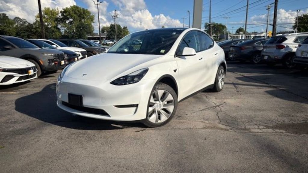 Used 2023 Tesla Model Y Long Range SUV