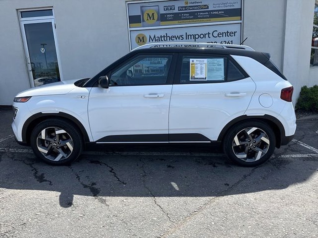 Used 2023 Hyundai Venue Limited SUV