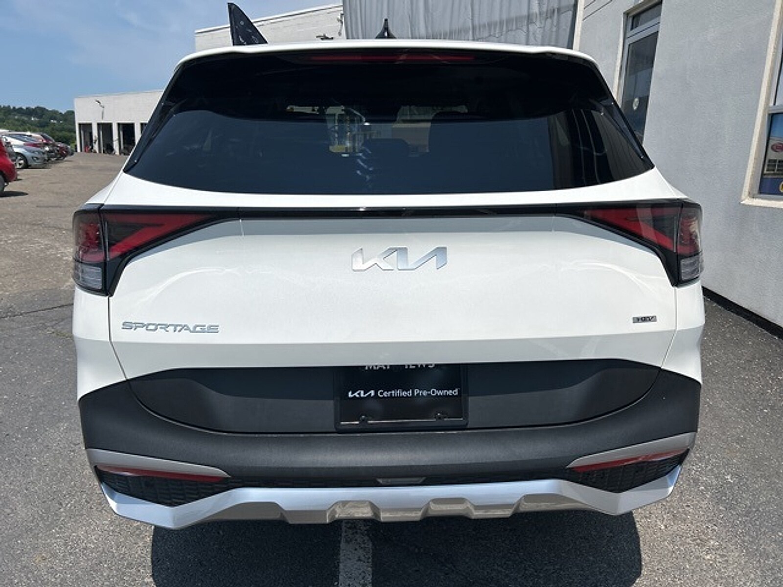 2023 Kia Sportage Hybrid LX photo 4