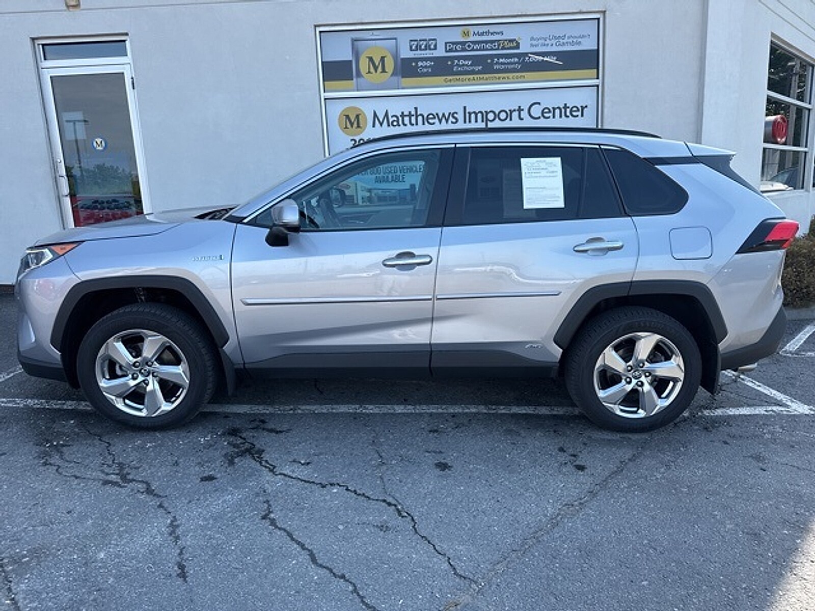 2021 Toyota RAV4 Hybrid Limited photo 2