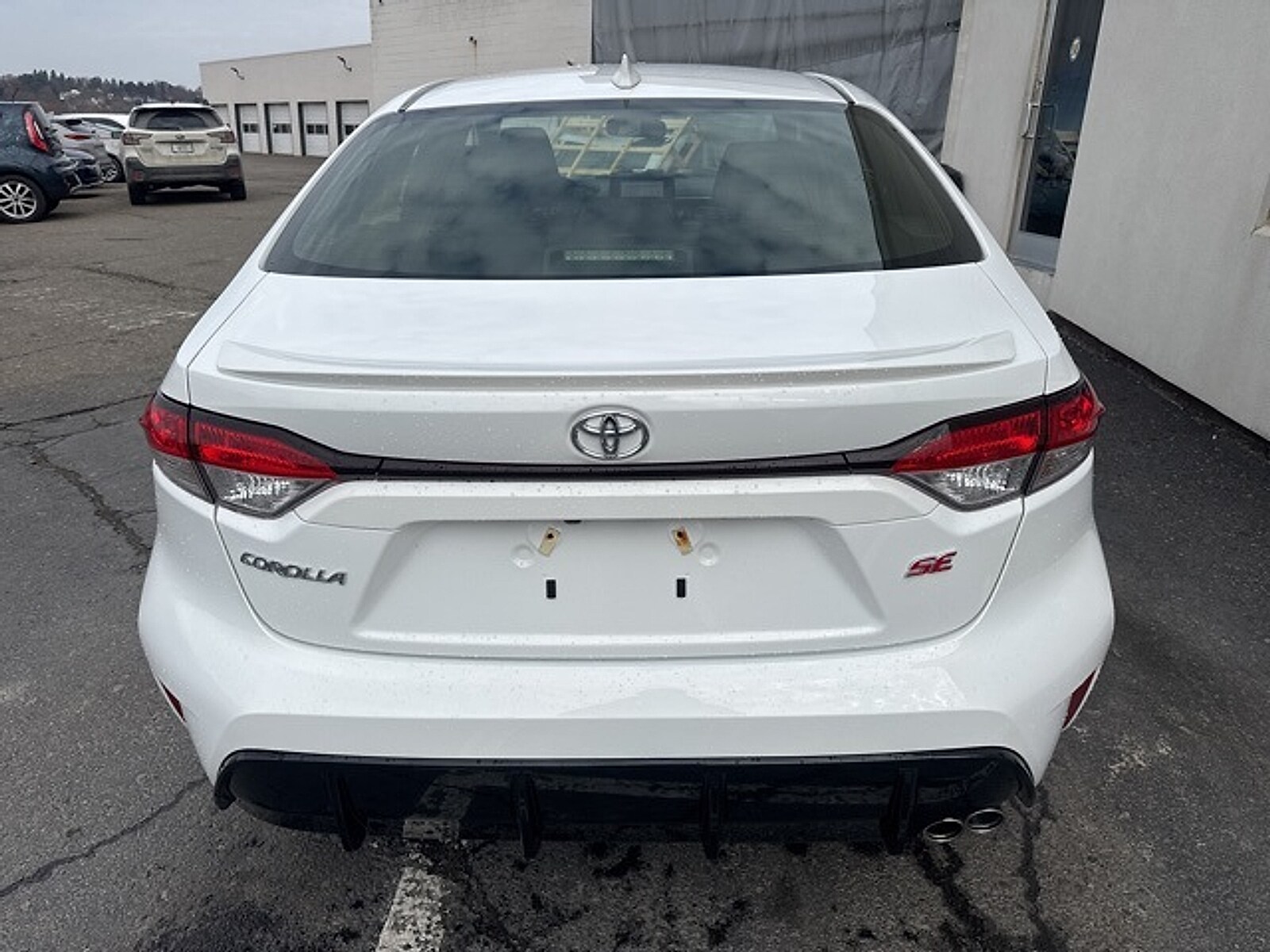 2023 Toyota Corolla SE photo 4