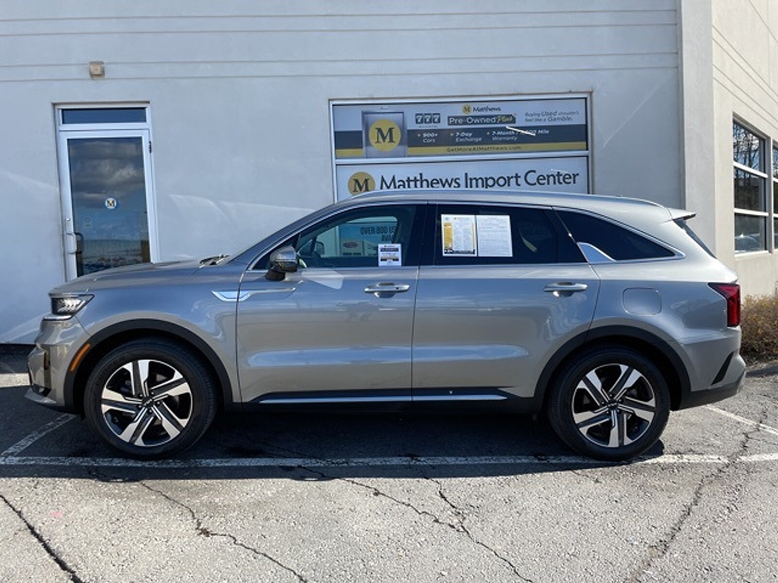 2023 Kia Sorento Hybrid EX photo 2