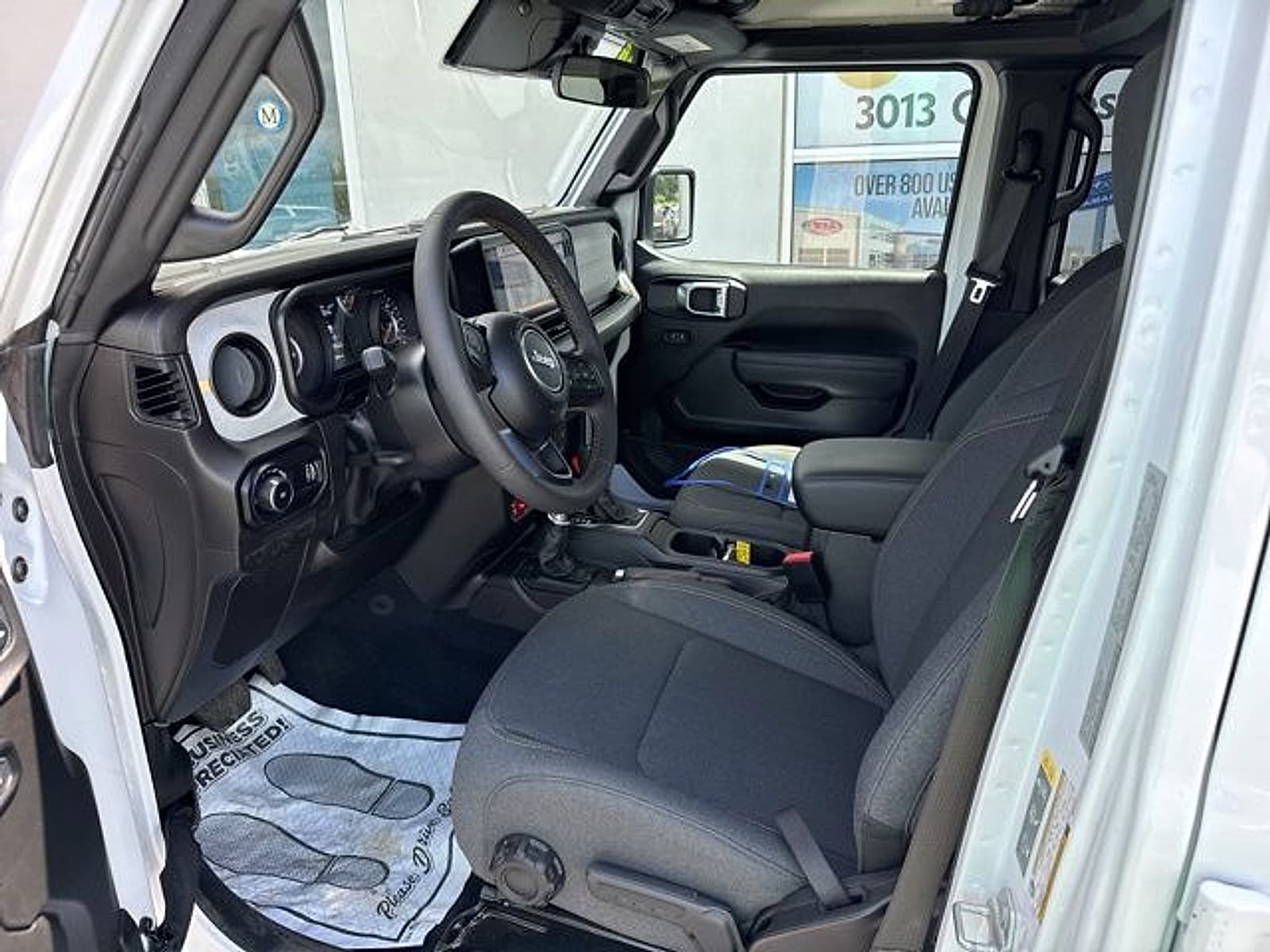 2024 Jeep Wrangler 4-Door Willys - Photo 8