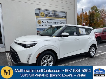 2023 Kia Soul LX Hatchback