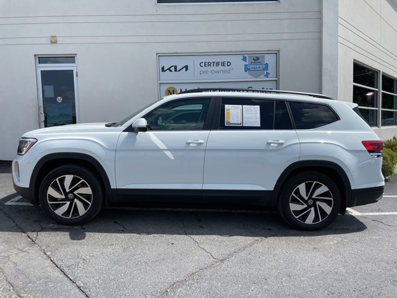 Used 2024 Volkswagen Atlas SE w/Tech with VIN 1V2KR2CA4RC500834 for sale in Rochester, NY