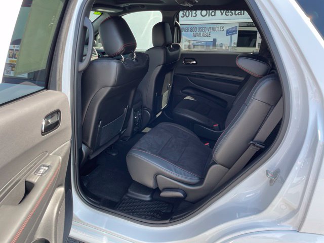 Additional photo of vehicle.