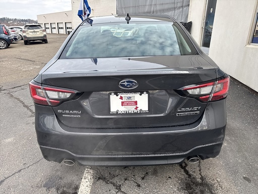 2025 Subaru Legacy Touring XT photo 2