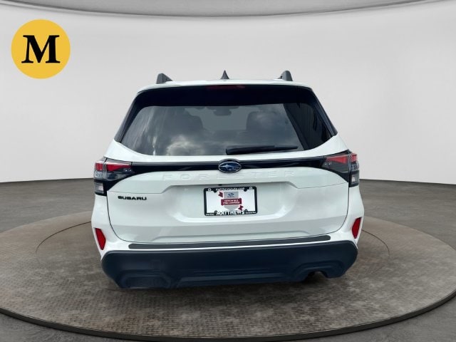 Additional photo of vehicle.