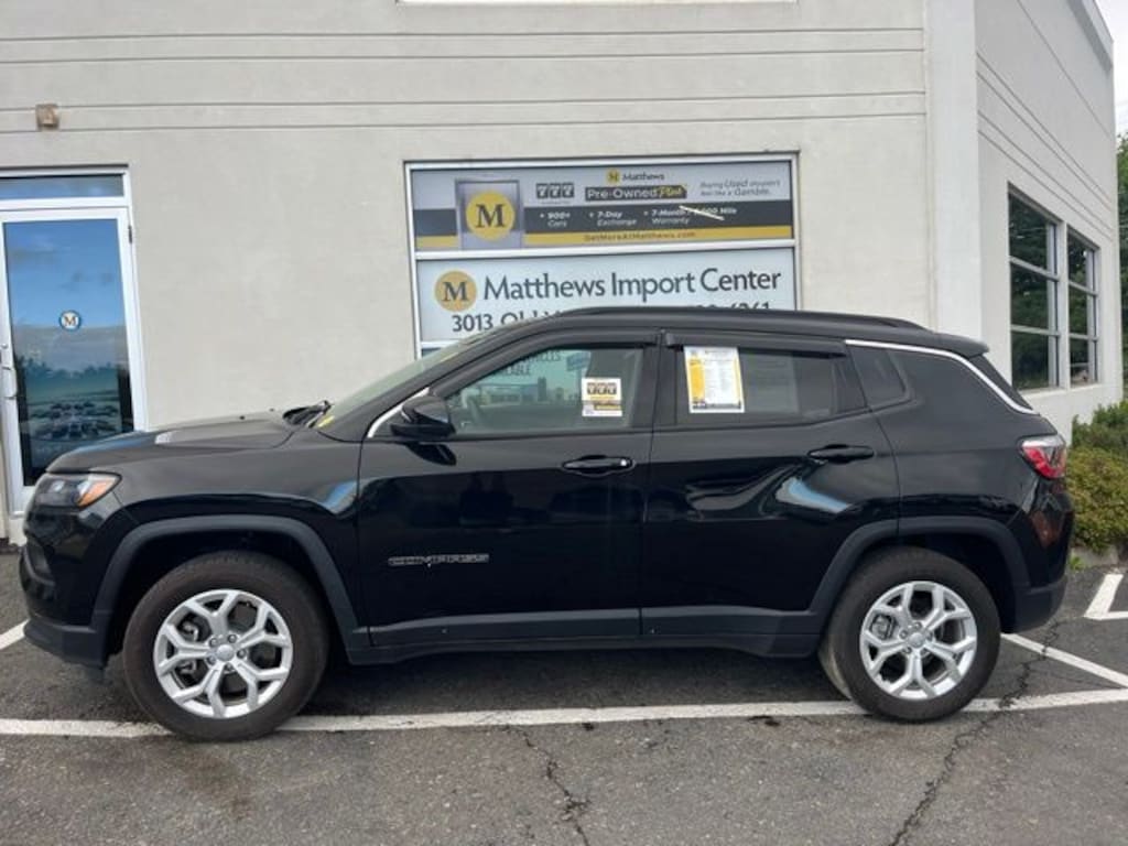 Used 2024 Jeep Compass Latitude SUV