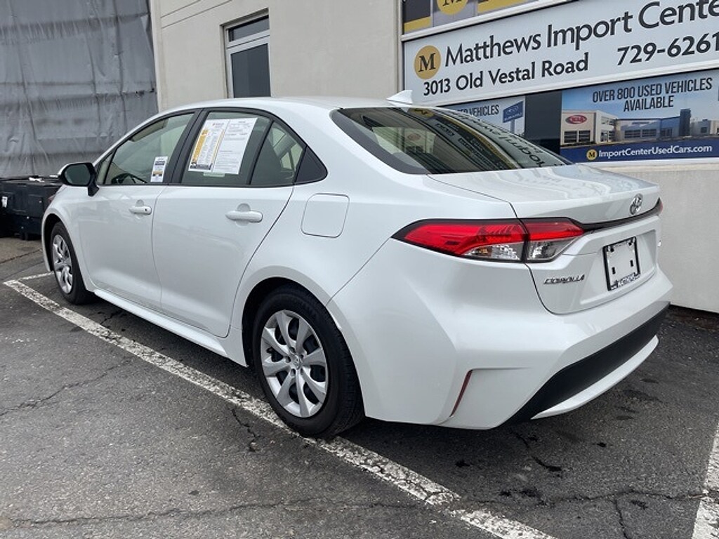 Used 2022 Toyota Corolla LE Sedan
