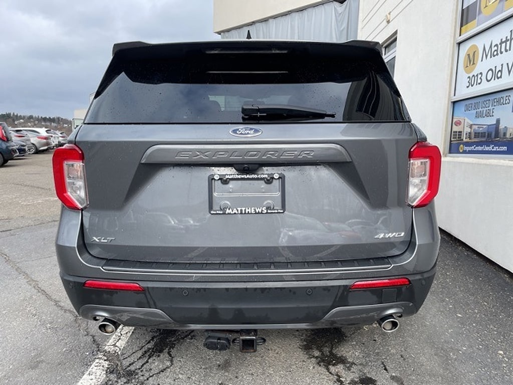 2022 Ford Explorer XLT photo 3