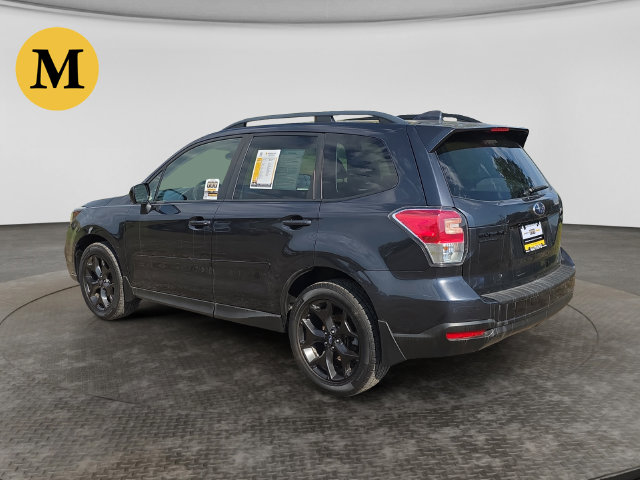 Additional photo of vehicle.