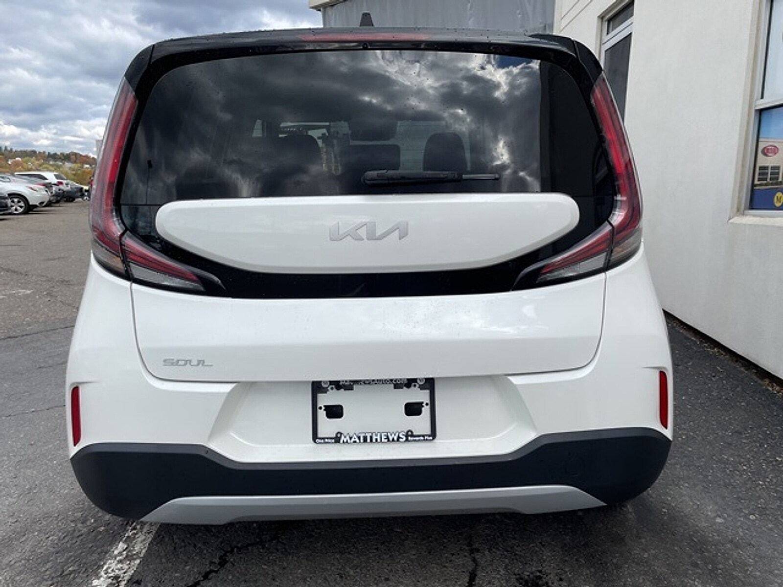 2023 Kia Soul LX photo 3