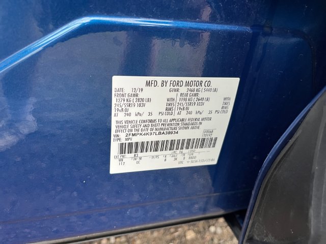 Additional photo of vehicle.
