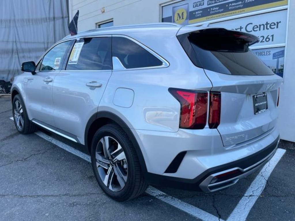 Used 2023 Kia Sorento Hybrid EX SUV