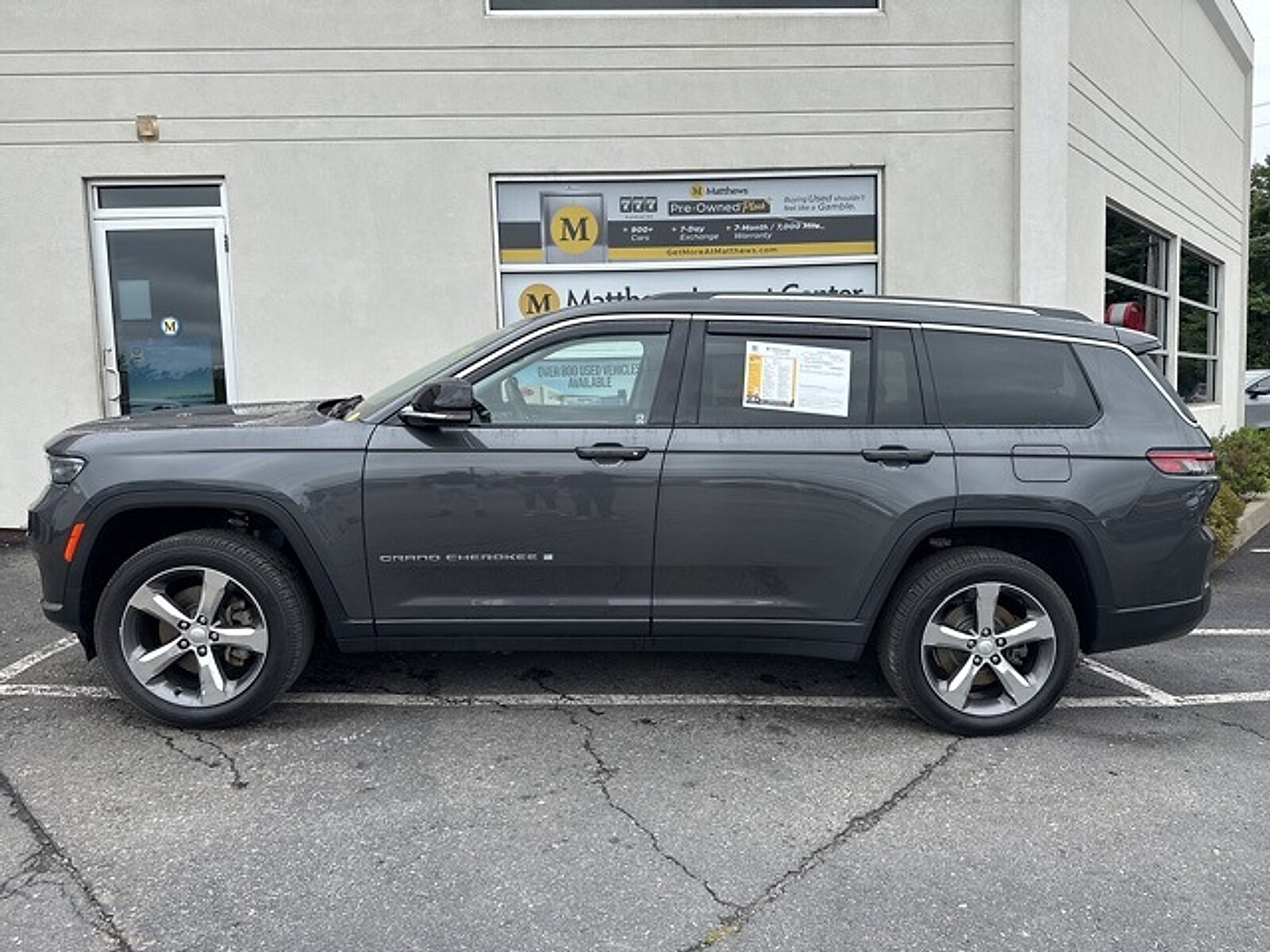 2022 Jeep Cherokee Limited photo 2
