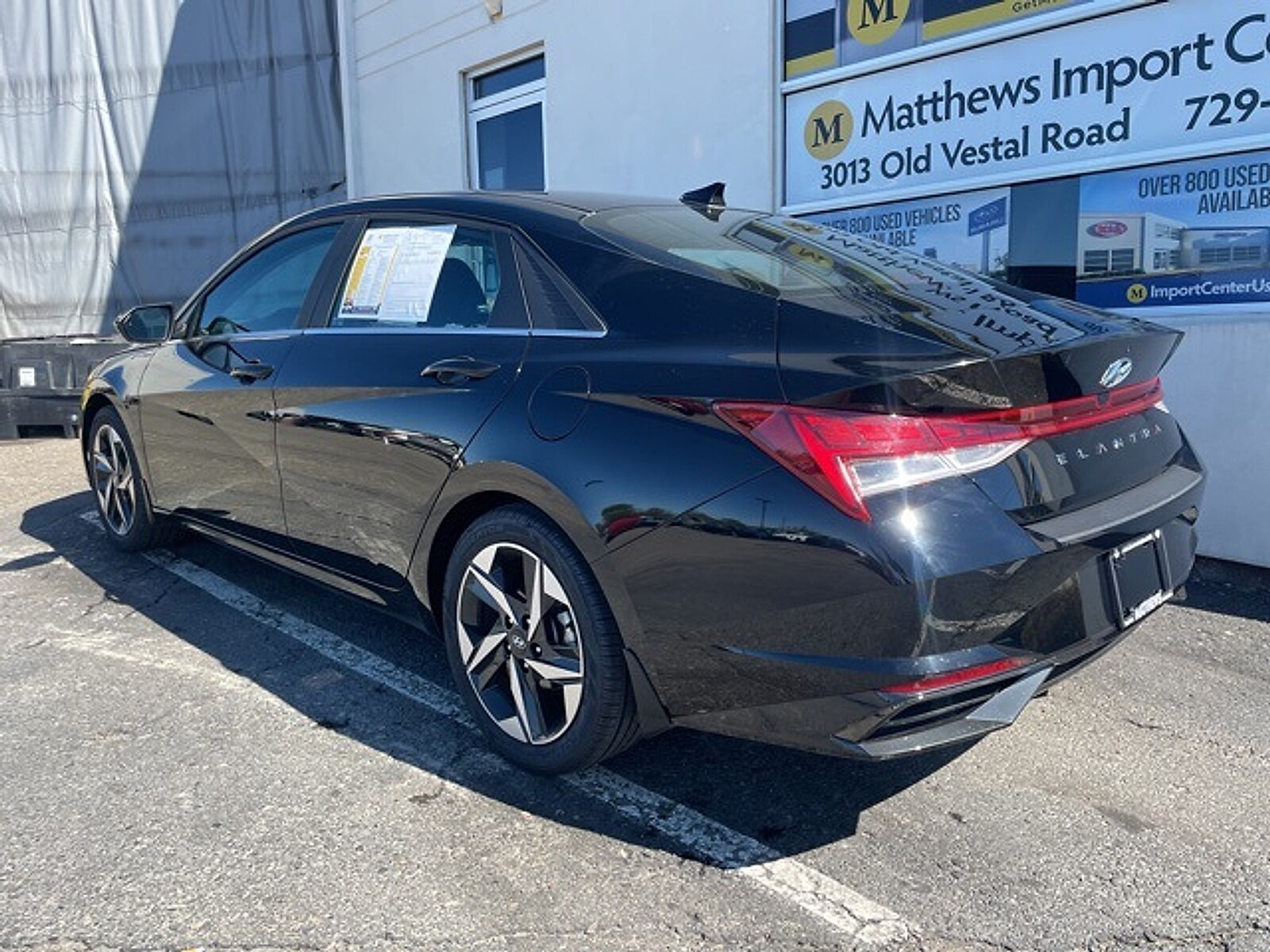 2022 Hyundai Elantra SEL photo 3