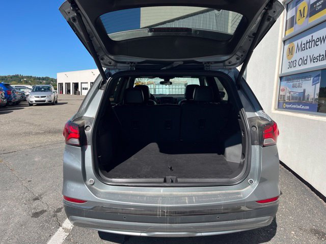 Additional photo of vehicle.